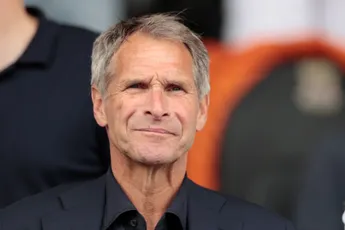 Van Dord kiest ervoor om uit Bestuursraad Ajax te stappen: 'Zou klaar zijn met politieke spelletjes'