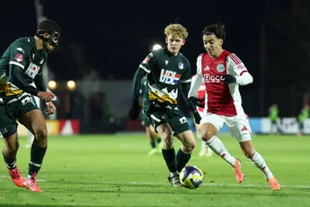 Visitekaartje van Bounida, minuten voor Mokio en gebrek aan stootkracht voorin bij Jong Ajax