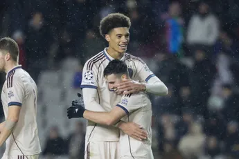 Bouwman maakt indruk in Champions League: 'Beste verdediger aan Ajax' kant'