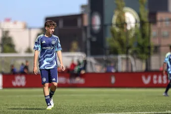 Heitinga en Hato in 'talentenklasje' Ajax; Nash bekendste naam