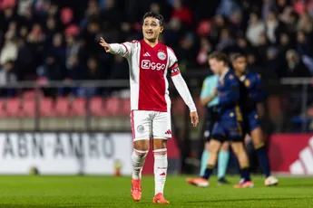 Chourak over emotionele week bij Jong Ajax: ‘Op zo’n dag is voetbal bijzaak’