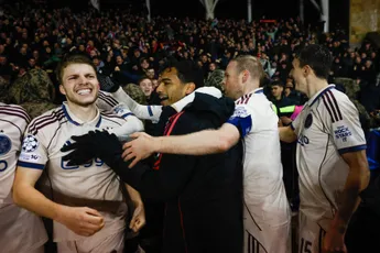 Ajax wint na knappe comeback van Qarabağ FK en pakt zo eerste punten in Champions League