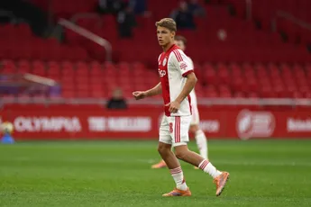 Ajax begint met twee talenten op middenveld aan uitduel in Baku; Moro en Dolberg starten ook