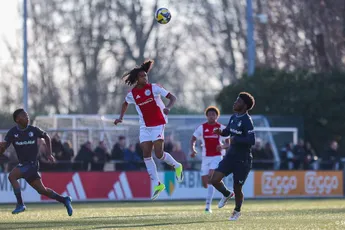 Ajax O16 verliest mini-Klassieker, NAC en Volendam verrassen O17 en O19