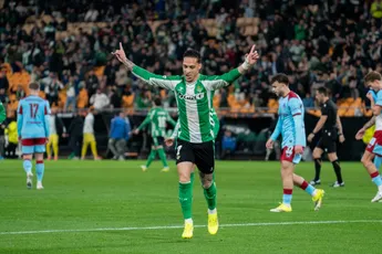 Buitenland: Antony trefzeker voor winnend Real Betis, rood voor Tagliafico bij Olympique Lyon