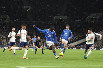 Brobbey op handen gedragen in Sunderland: 'Heeft zich snel ontpopt tot favoriet van coach en de fans'