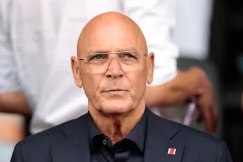 Ajax heeft goede redenen om Ophof per direct te benoemen: 'Kan me voorstellen dat het geen smoes is'