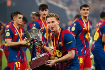 Complimenten voor De Jong na Supercup-finale, ondanks rode kaart: 'Eén van zijn beste wedstrijden ooit'