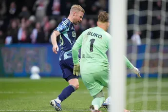 'Leider' Klaassen gaf zeven passes in eerste helft: 'Dat is dan de aanvoerder'