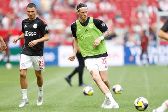 Ajax voorlopig nog zonder Berghuis en Weghorst; Grim hoopt op komst aanvaller