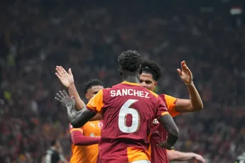 Buitenland: Basisspelers Lang en Sánchez komen goed weg tegen Conceição