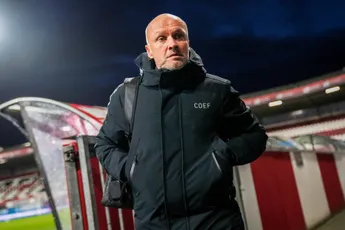Technisch directeur Aalbers over Schreuder: 'Ajax heeft zich niet gemeld; het speelt totaal niet'