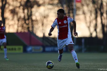 Ajax-vertrek na acht maanden van Jeremayo Levant is onbegrijpelijk