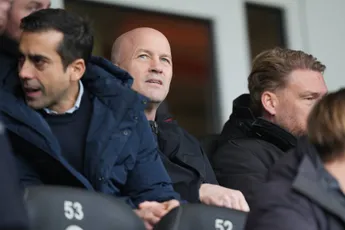 'Technische staf Jong Ajax met stomheid geslagen, Cruijff wil schokeffect creëren'