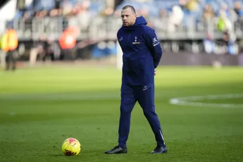 Engelse media spreken elkaar tegen over toekomst Heitinga bij Tottenham Hotspur