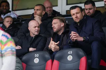 Rondom Ajax: Zinchenko, Paes, Cruijff en Lara aandachtig toeschouwer bij uitduel Ajax met Excelsior