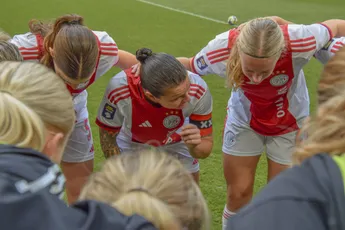 Ajax Vrouwen komen niet tot scoren en delen punten met FC Twente
