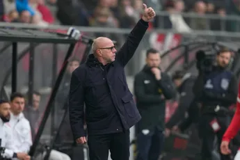 Grim geeft tekst en uitleg over de wissels en het belang van de groep: 'Dat leverde uiteindelijk de goal op'