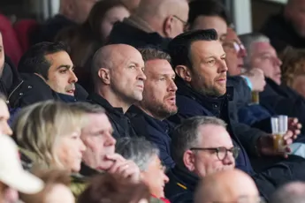 Kranten zien terugkerend probleem bij Ajax: 'Cruijff ziet in tweede helft acute problemen van Ajax'