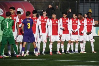 Ajax O17 naar halve finale beker na zege in Mini-Klassieker; Ajax O15 onderuit tegen FC Utrecht