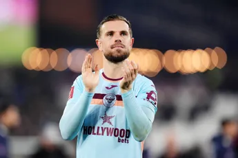 Buitenland: Henderson vervolgt jacht op Europees ticket met Brentford