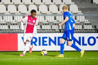 Jetten heeft speciale band met assistent-trainer Jong Ajax: ‘Hij houdt me dagelijks scherp’
