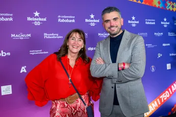 Ajax verbaasd over passage in boek wethouder Mbarki; club vraagt om opheldering