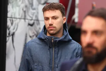 Rondom Ajax: Kieft sarcastisch over Regeer: 'Wel een talent, hè'