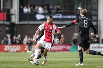 Captain Ajax O17 wijt nederlaag niet aan onderschatting: 'Het lag aan de intensiteit'