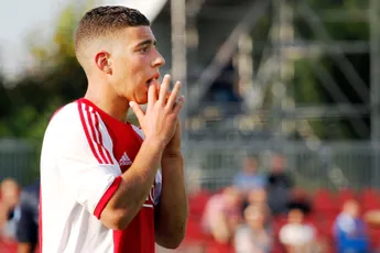 ‘Bij Ajax voelde ik me speciaal’: El Idrissi blikt terug op Ajax-jeugd en bijzondere carrière