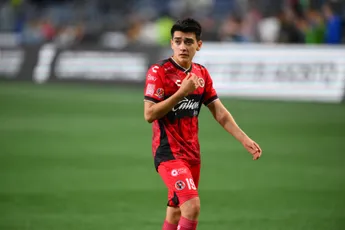 Geruchtenmolen: 'Ajax heeft Mexicaans toptalent op de radar, Farioli ook geïnteresseerd'