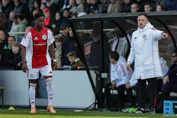 Ajax imponeert tegen Paris Saint-Germain: 'KNVB vragen om alleen topduels te spelen'