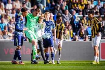 Ajax-goalie Heerkens wacht enkeloperatie en mist einde van seizoen