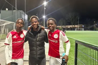 Ajax trekt talentvolle Nankeng aan en herenigt broers die niet te onderscheiden zijn