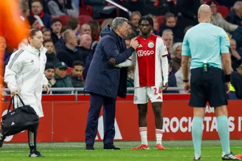 Spaan wijst Ajax op verantwoordelijkheid: 'Mokio is een kind, wie helpt hem?'
