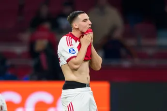 García kiest voor Gloukh en Itakura tegen Heracles Almelo; Steur opvallende afwezige in basis