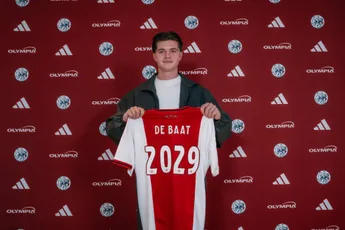 Ajax legt jeugdspeler De Baat (16) vast: aanvaller tekent voor drie jaar