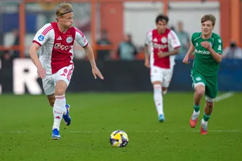 García kiest voor Dolberg ten koste van Weghorst tegen FC Utrecht, Regeer vervangt Steur bij Ajax