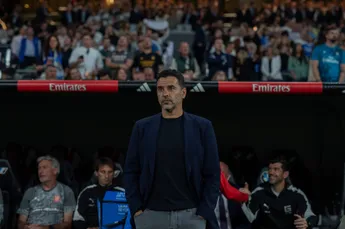 Míchel nog altijd topkandidaat voor Ajax: 'Geen garantie dat hij het gaat worden'
