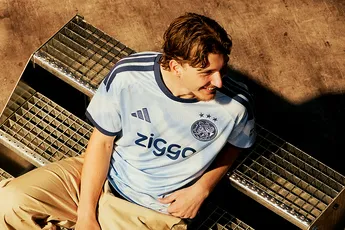 Ajax-supporters blij met nieuwe derde shirt: 'Eindelijk weer een prachtig shirt!'