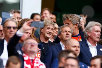 Rondom Ajax: 'De erehaag die Ajax voor PSV zal vormen, is sportief en pijnlijk tegelijk'