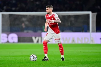 Haalt Ajax met Henrique nieuw wapen in huis? 'Kan vrije trappen nemen à la Roberto Carlos'