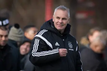Voormalig jeugdtrainer benaderd voor terugkeer: 'Was sprake dat ik Ajax O19 zou gaan trainen'