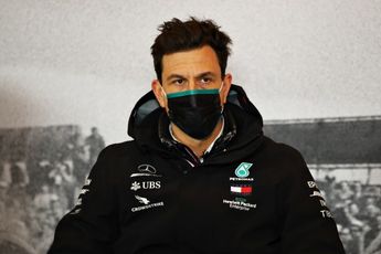 Wolff houdt hoop: 'Verwacht na de zomer een redelijk normaal F1-seizoen'