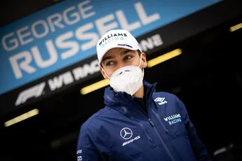 Russell over problemen bij uitvalbeurt: 'Typisch dat het uitgerekend toen gebeurde'