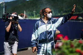 Update | Hamilton: 'Ik werd wakker en dacht aan racen, dus ik wilde blijven racen'