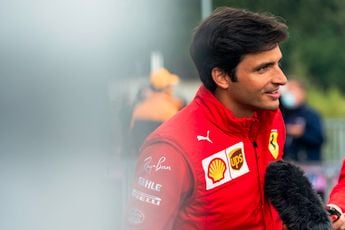 Sainz erkent belang van fans in Formule 1: 'Tijdens die momenten zijn ze erg belangrijk'