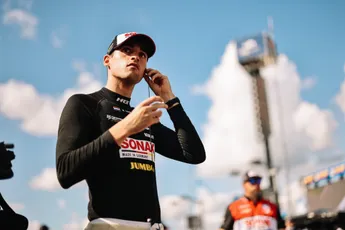 Van Kalmthout klein beetje teleurgesteld na mislopen pole Indy 500: 'Scheelt een zuchtje wind'