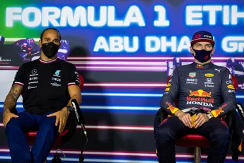 Windsor vergelijkt Hamilton en Verstappen: 'Sinds Abu Dhabi 2021 is hij iets kwijtgeraakt'