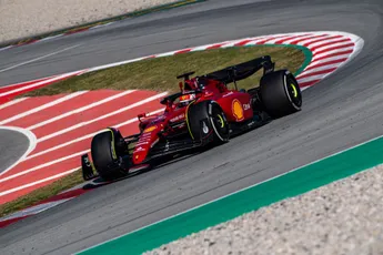 Leclerc slaat toe in kwalificatie en weet Verstappen te verslaan voor poleposition